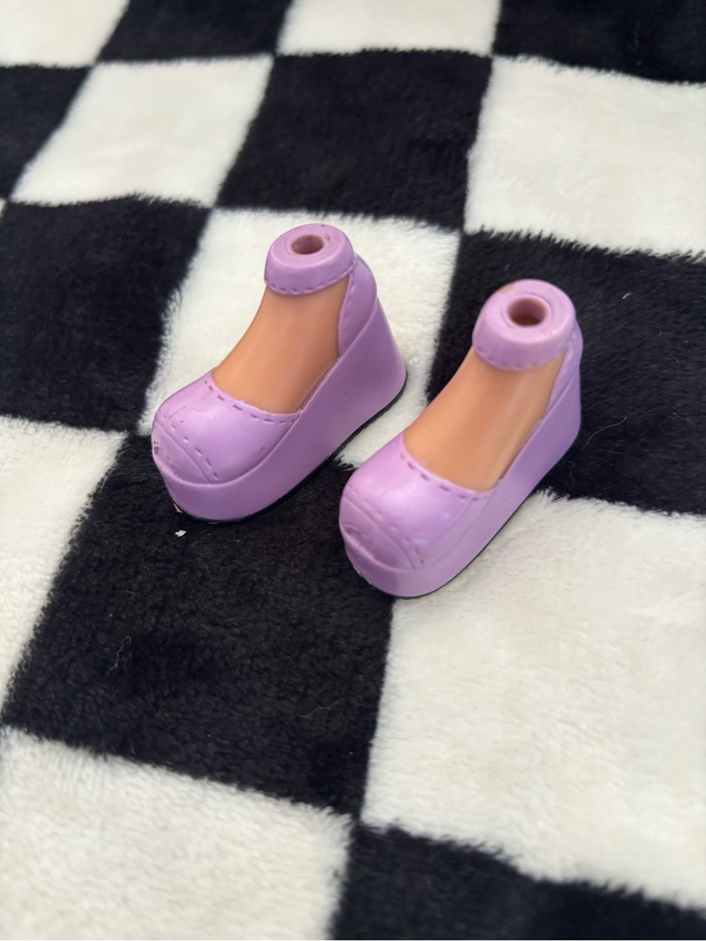 Purple bratz doll shoes